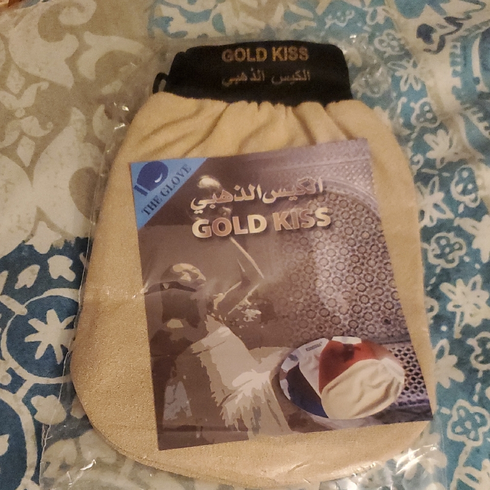 Exfoliate Gold Glove Great For Anyone